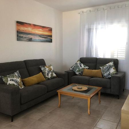 Kings Palace - Stylish, Modern 2 Bed With Sea Views بافوس المظهر الخارجي الصورة