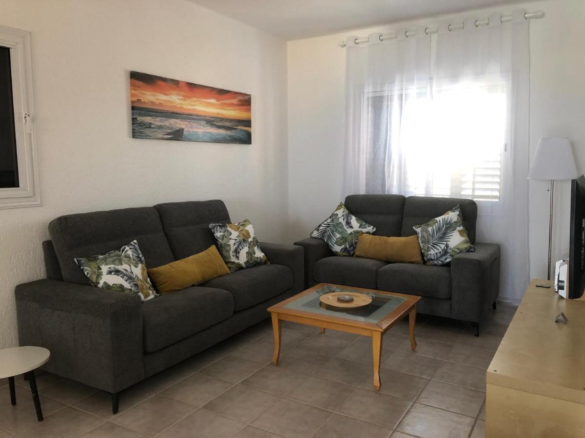 Kings Palace - Stylish, Modern 2 Bed With Sea Views بافوس المظهر الخارجي الصورة