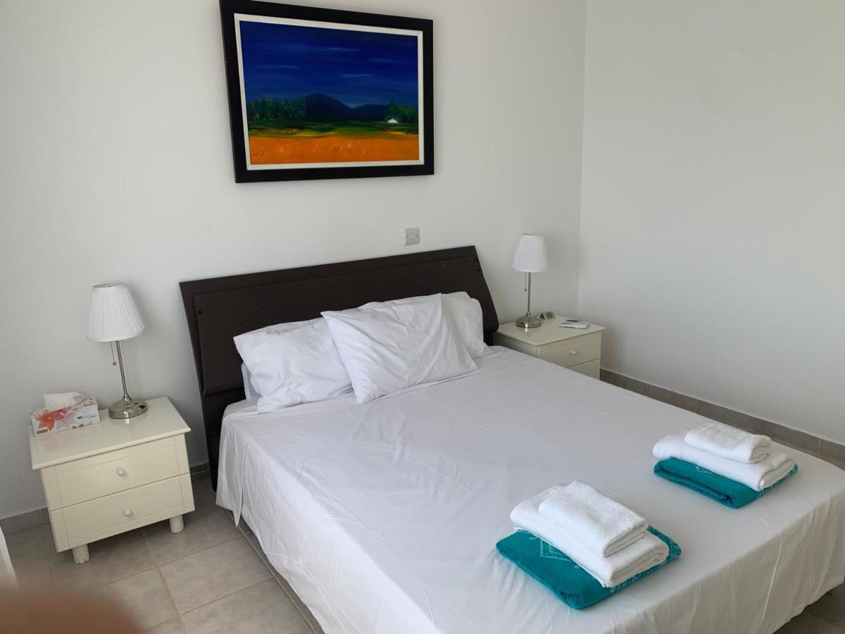 Kings Palace - Stylish, Modern 2 Bed With Sea Views بافوس المظهر الخارجي الصورة