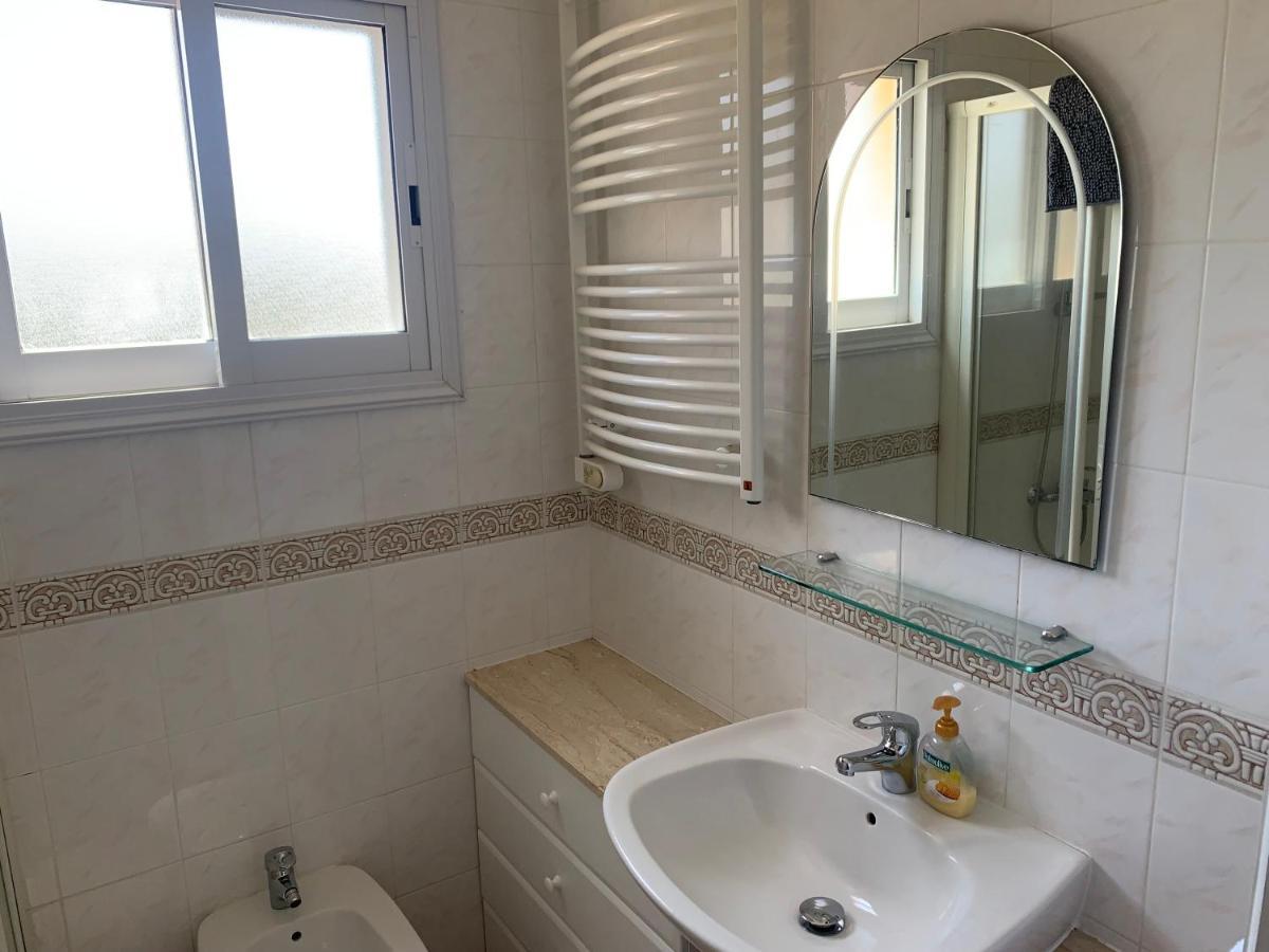 Kings Palace - Stylish, Modern 2 Bed With Sea Views بافوس المظهر الخارجي الصورة
