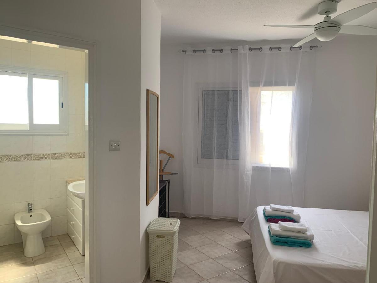 Kings Palace - Stylish, Modern 2 Bed With Sea Views بافوس المظهر الخارجي الصورة
