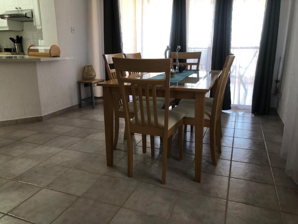 Kings Palace - Stylish, Modern 2 Bed With Sea Views بافوس المظهر الخارجي الصورة